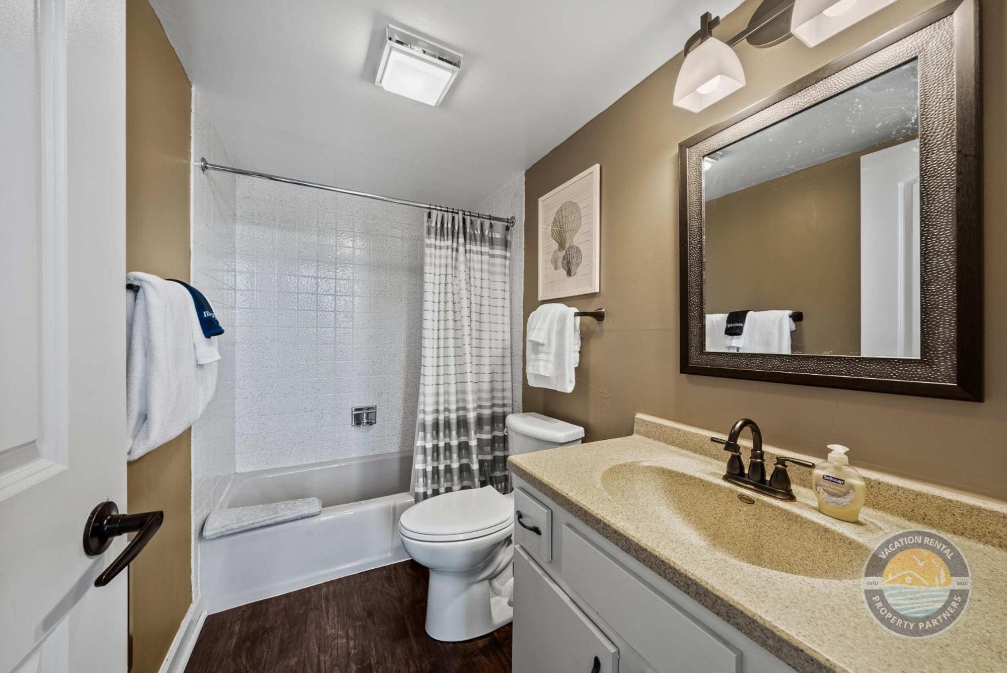 New Lake Como Condo With Lake Views レイク・ジェニーバ エクステリア 写真